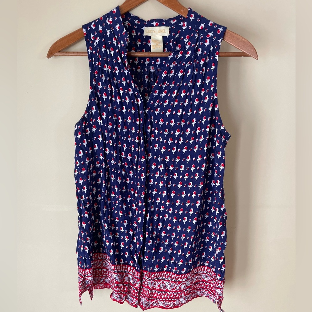 Lucy & Laurel Button Up Sleeveless Blouse Size Medium